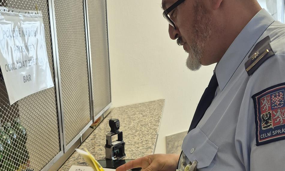 Zbývá vše potvrdit, oboustranně ověřit  a celní řízení spěje k závěru.