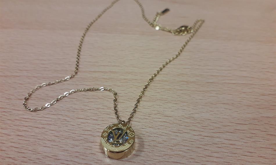 řetízek s přívěškem