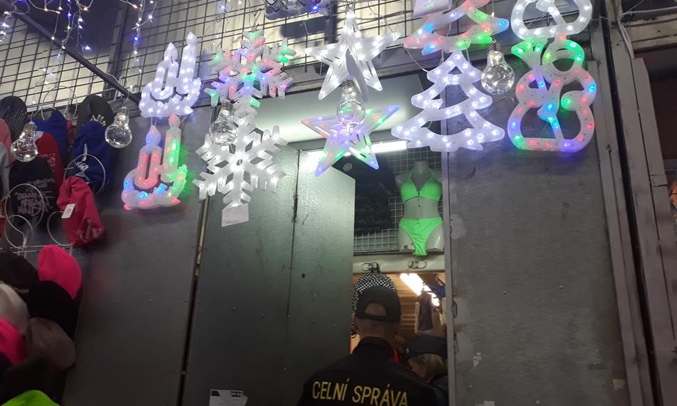 kontejner plný padělků