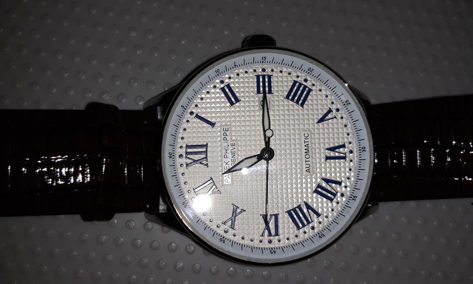 padělek luxusních hodinek