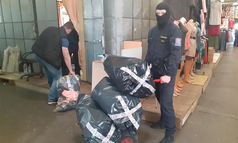 zabavené padělky pytle