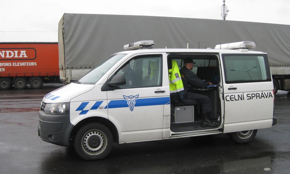 pojízdná kancelář celníků