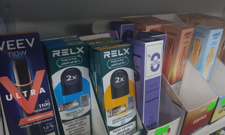 pult s el. cigaretami