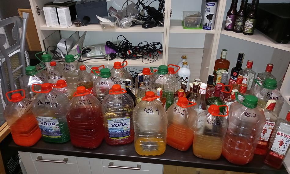 Příměsi na výrobu alkoholu