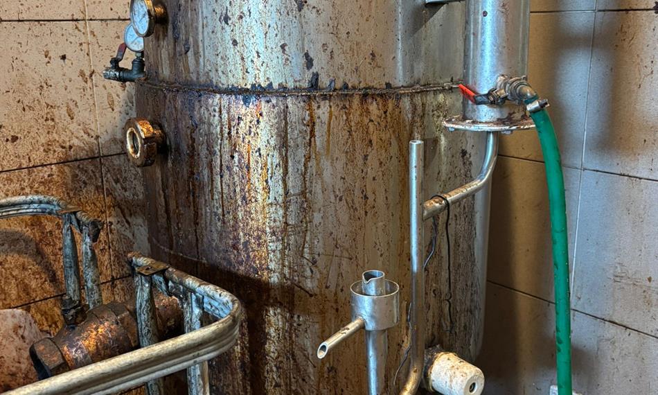 Nelegální zařízení. 