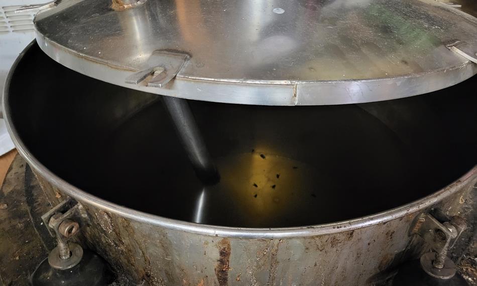 Nelegální_zařízení_s_lihem