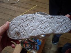 OZ Quiksilver na podrážce