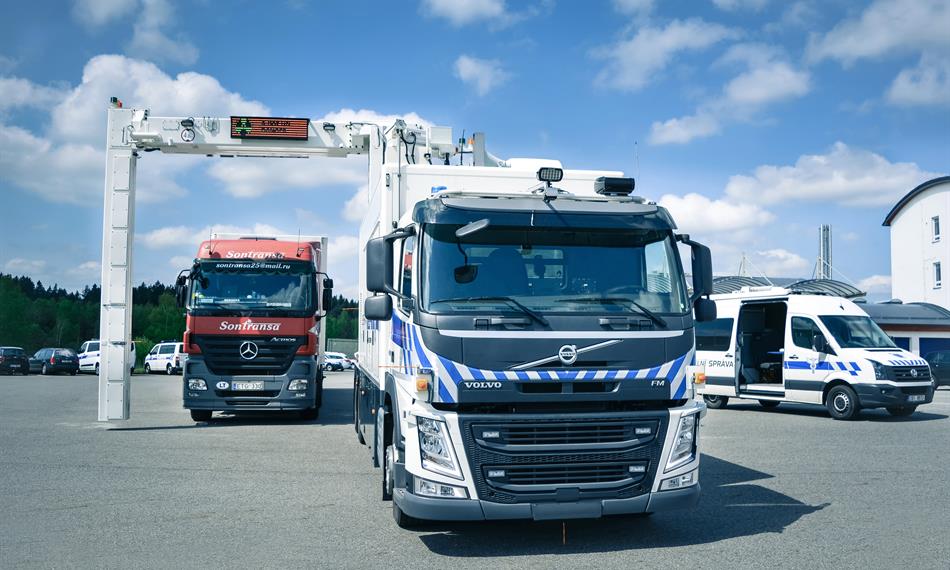 2016-6-2-911RTG_CS_Volvo_FM420_0516_3.jpg