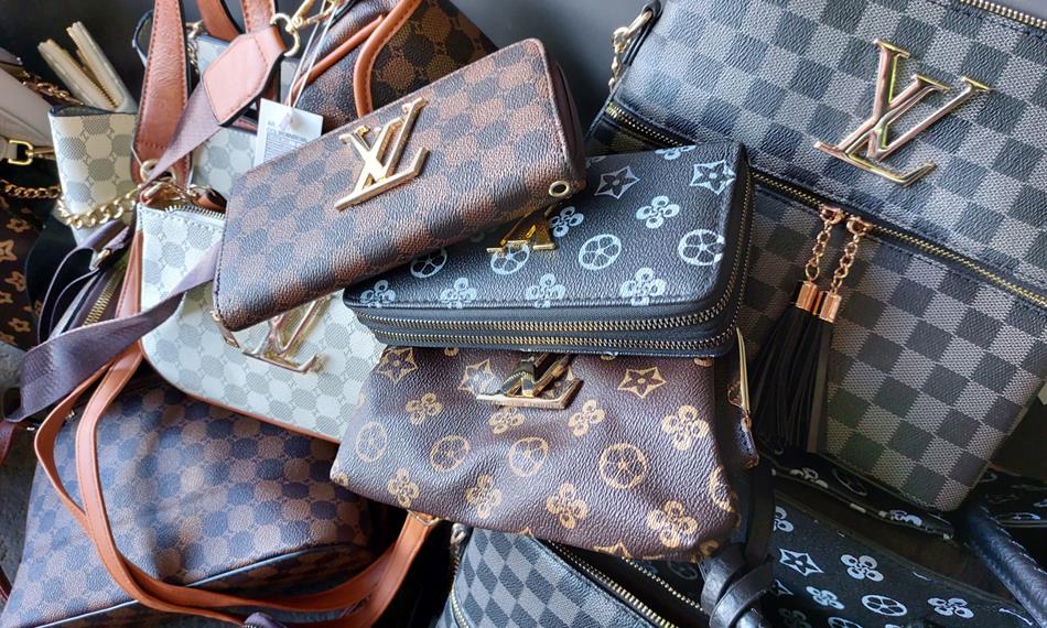 padělané peněženky