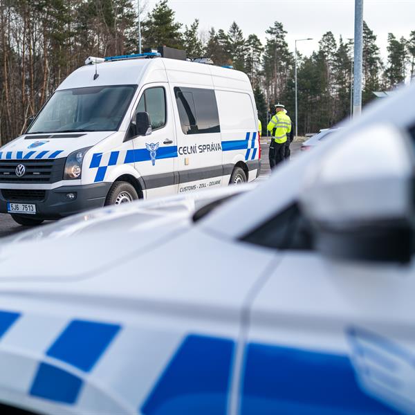 vozidla celní správy